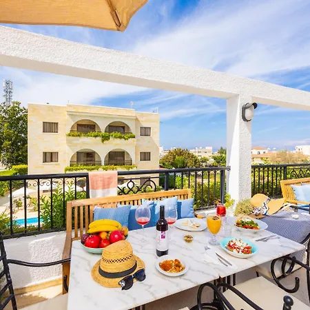 Stephanos Garden Апарт-отель Полис