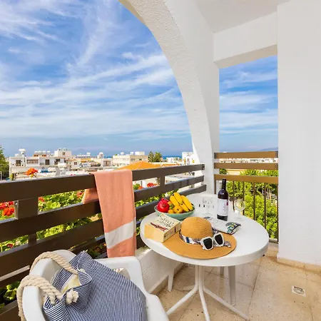 Stephanos Garden Polis