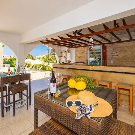 Stephanos Garden 4*
