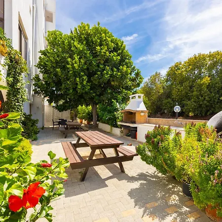 Stephanos Garden Апарт-отель Полис