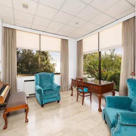 Stephanos Garden Aparthotel