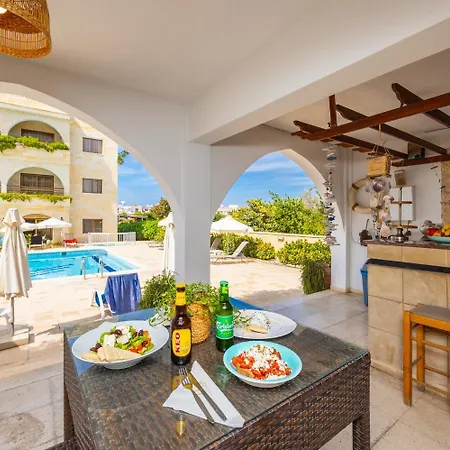 Stephanos Garden 4* Полис